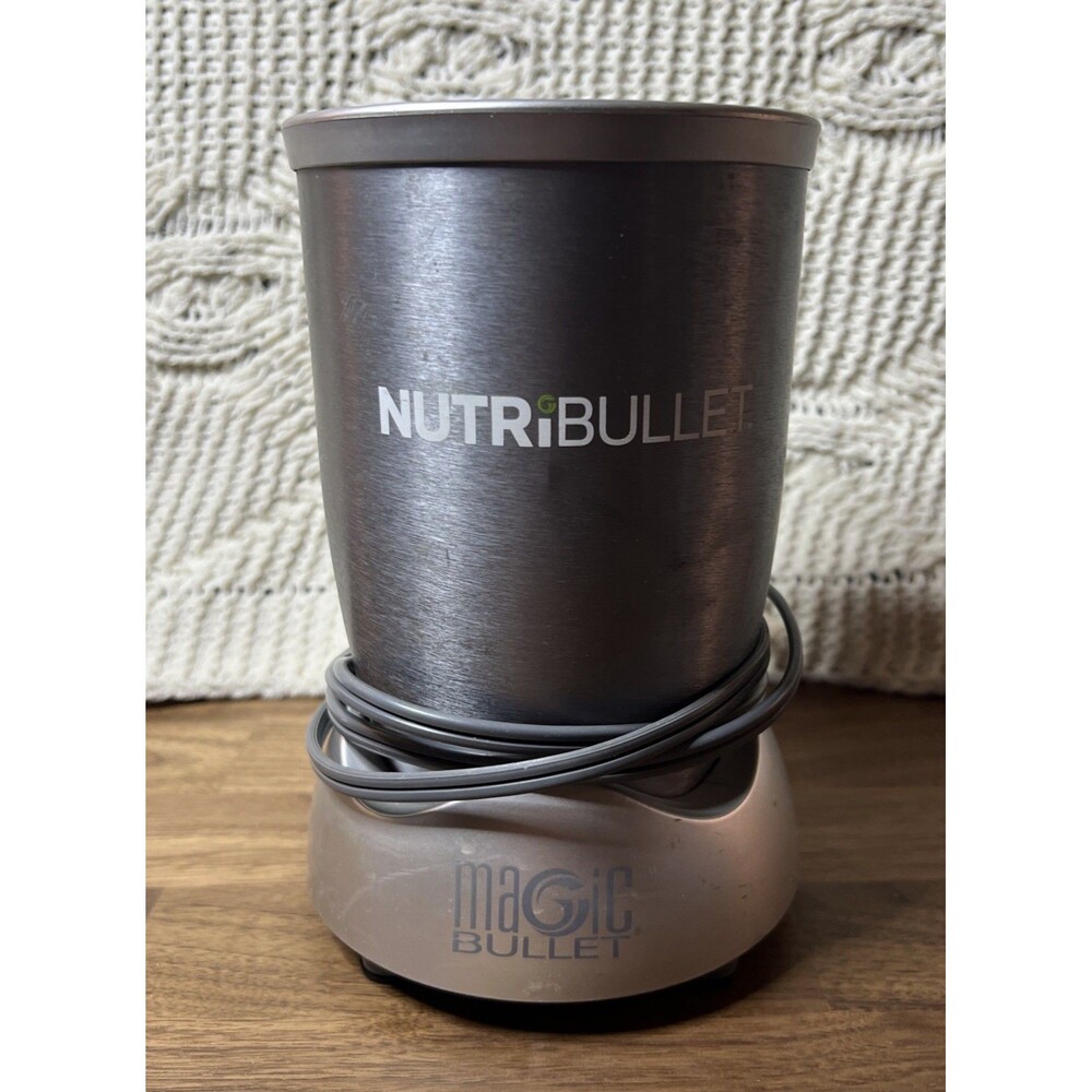 NutriBullet NB-101B 600W Personal Blender Gray Base Cup Blade Tested - Picture 3 of 8